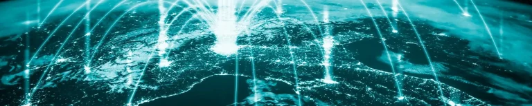 rede global de conexões digitais vistas do espaço, simbolizando comunicação e tecnologia interligando o mundo.